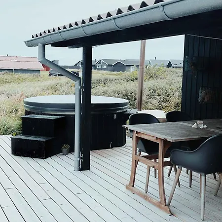 Holiday In The Middle Of The Dunes Feriehus