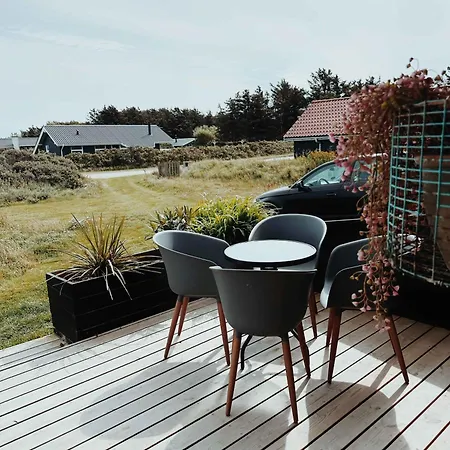 Holiday In The Middle Of The Dunes Feriehus